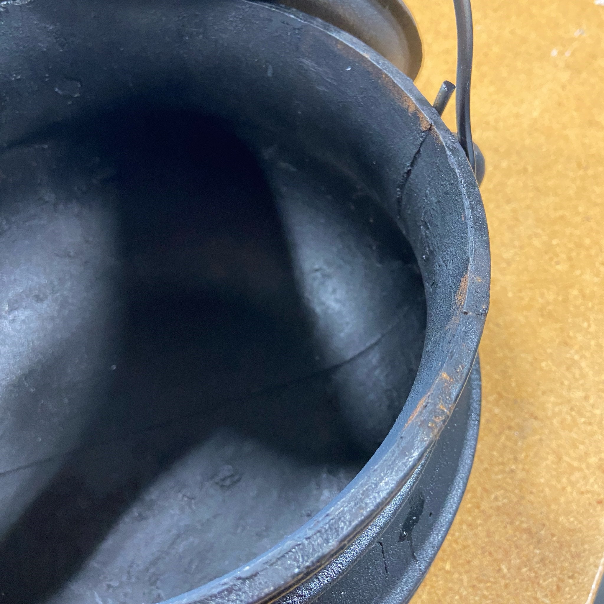 5 Quart Flat Bottom Cauldron - Sale - NO LID