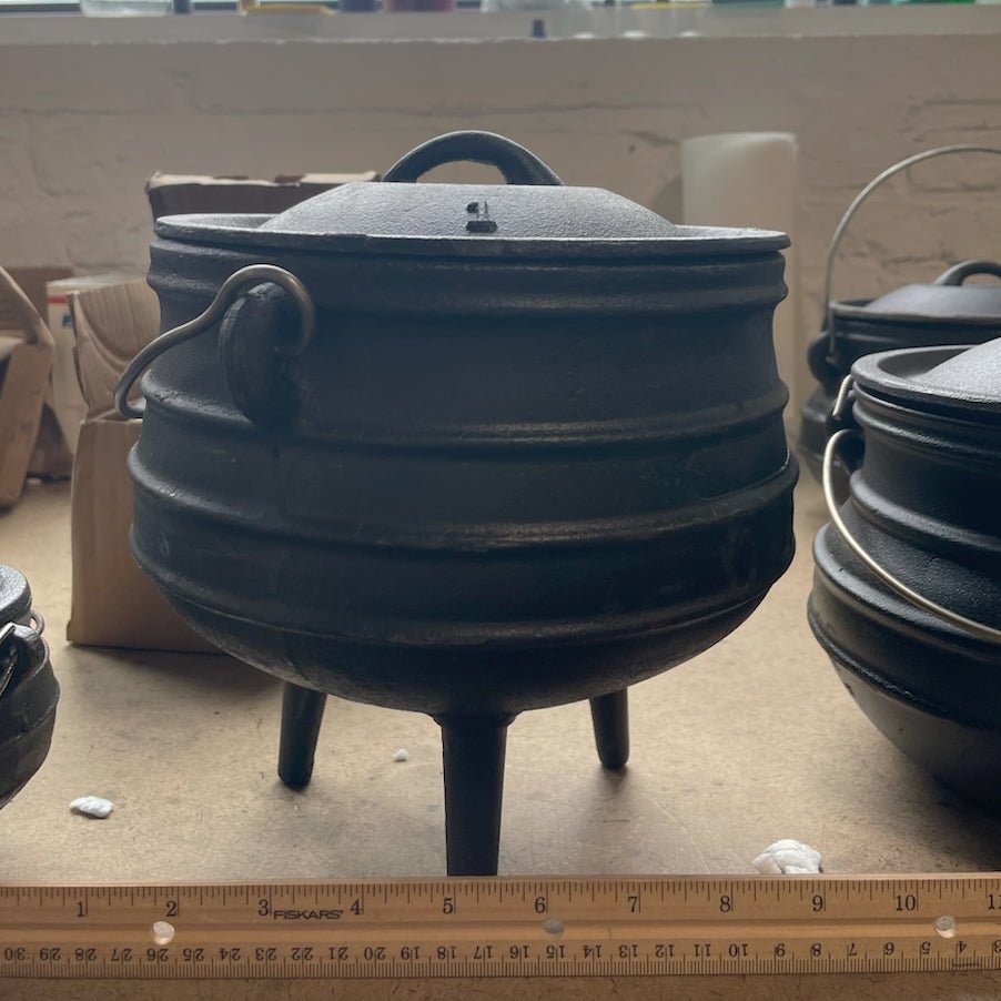 Size 1 Potjie Cauldron - SALE - 13 Moons