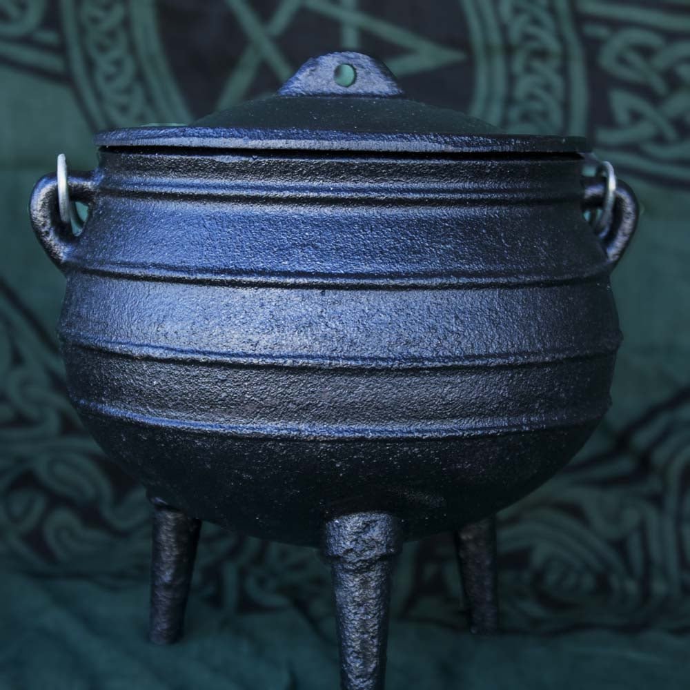 1/2 Potjie Cauldron - 13 Moons