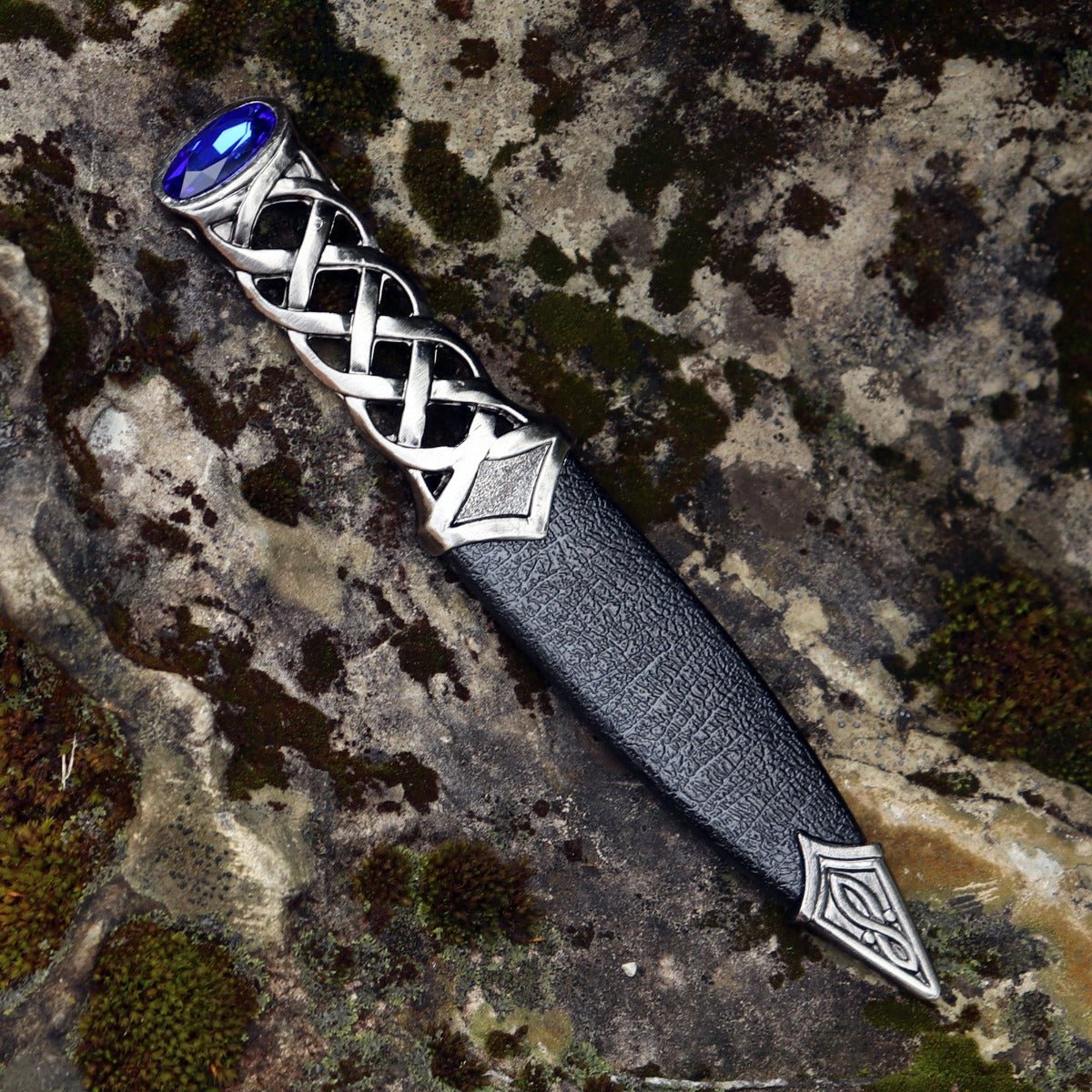 Highlander Athame - 13 Moons