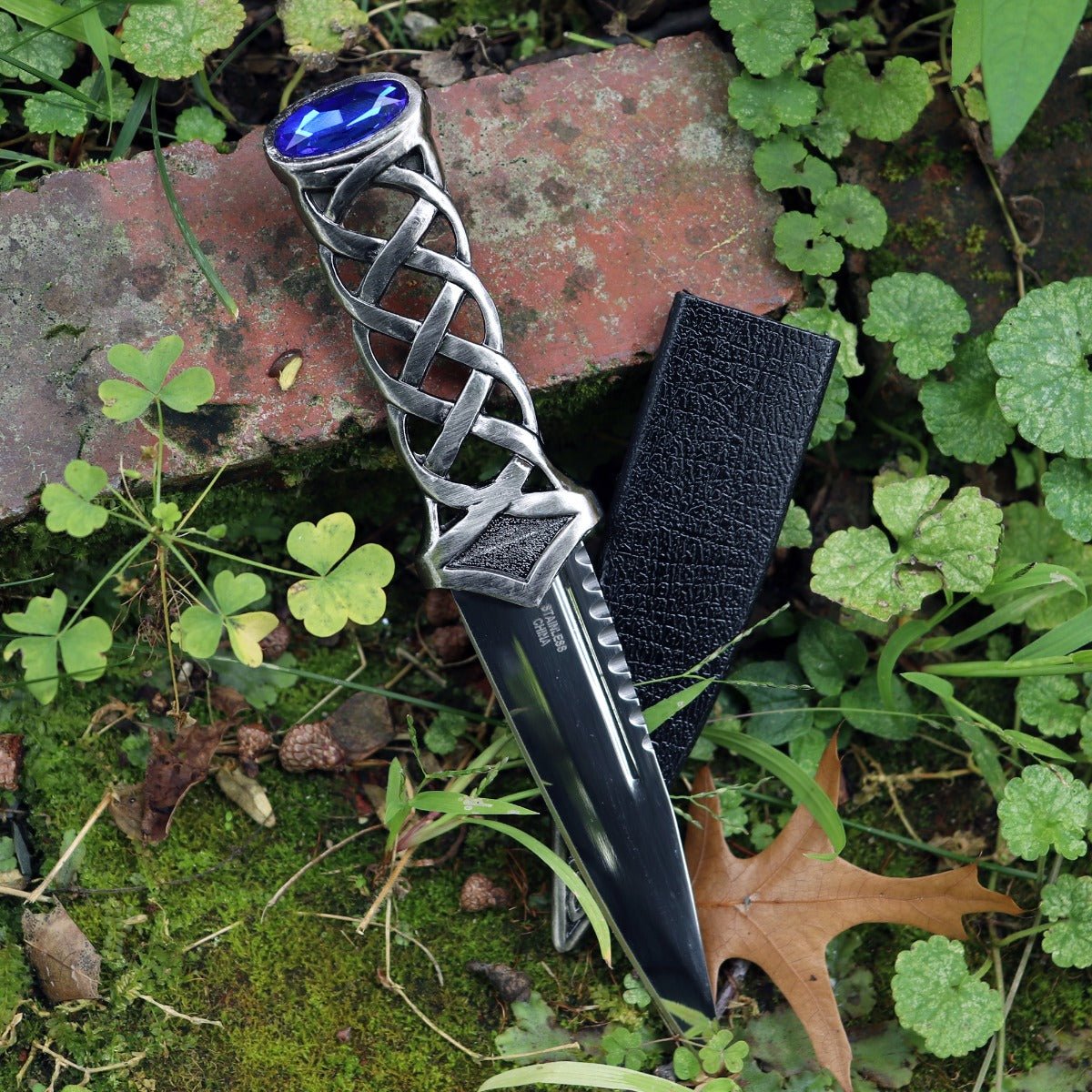 Highlander Athame - 13 Moons