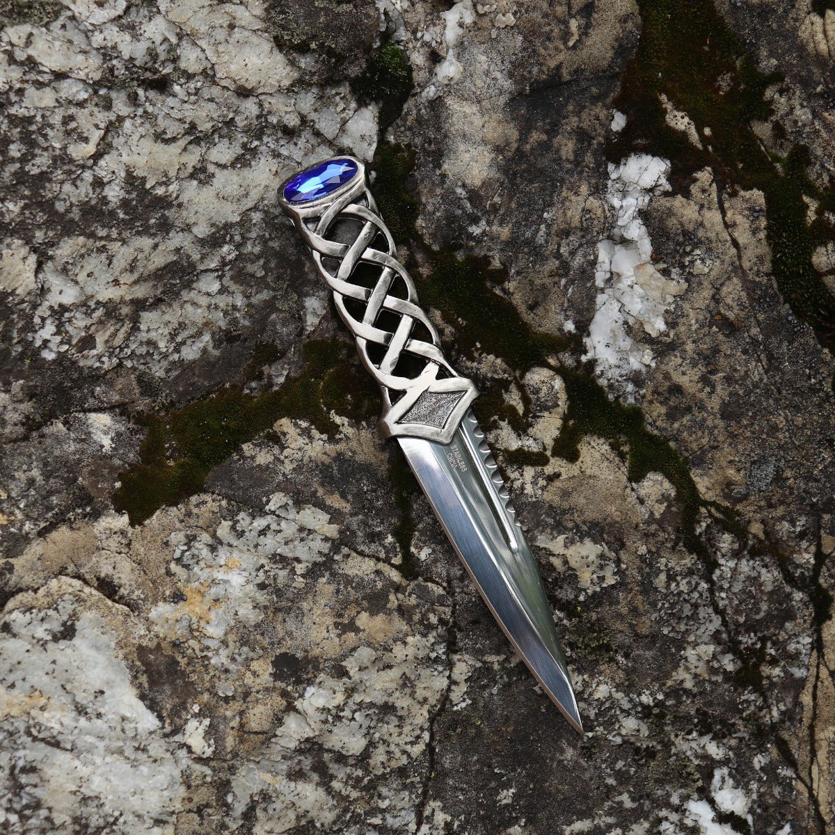 Highlander Athame - 13 Moons