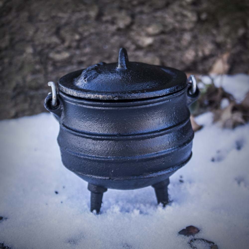 Mini Potjie Cauldron - 13 Moons