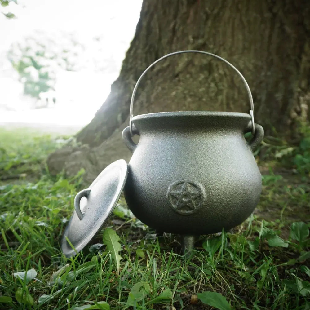 Potbelly Pentacle Cauldron, 8.5 inch - 13 Moons