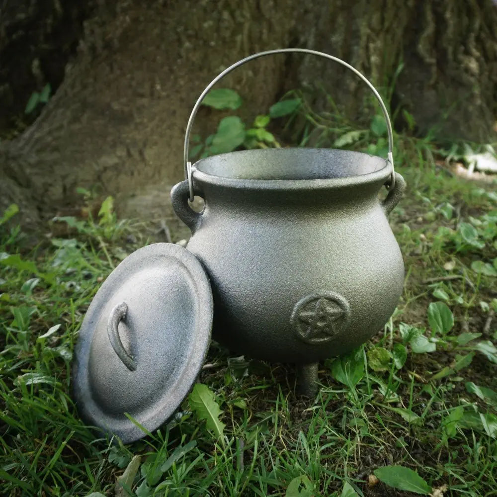 Potbelly Pentacle Cauldron, 8.5 inch - 13 Moons