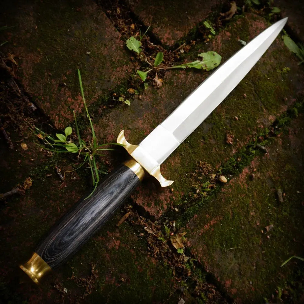 Ravens Shadow Athame - 13 Moons