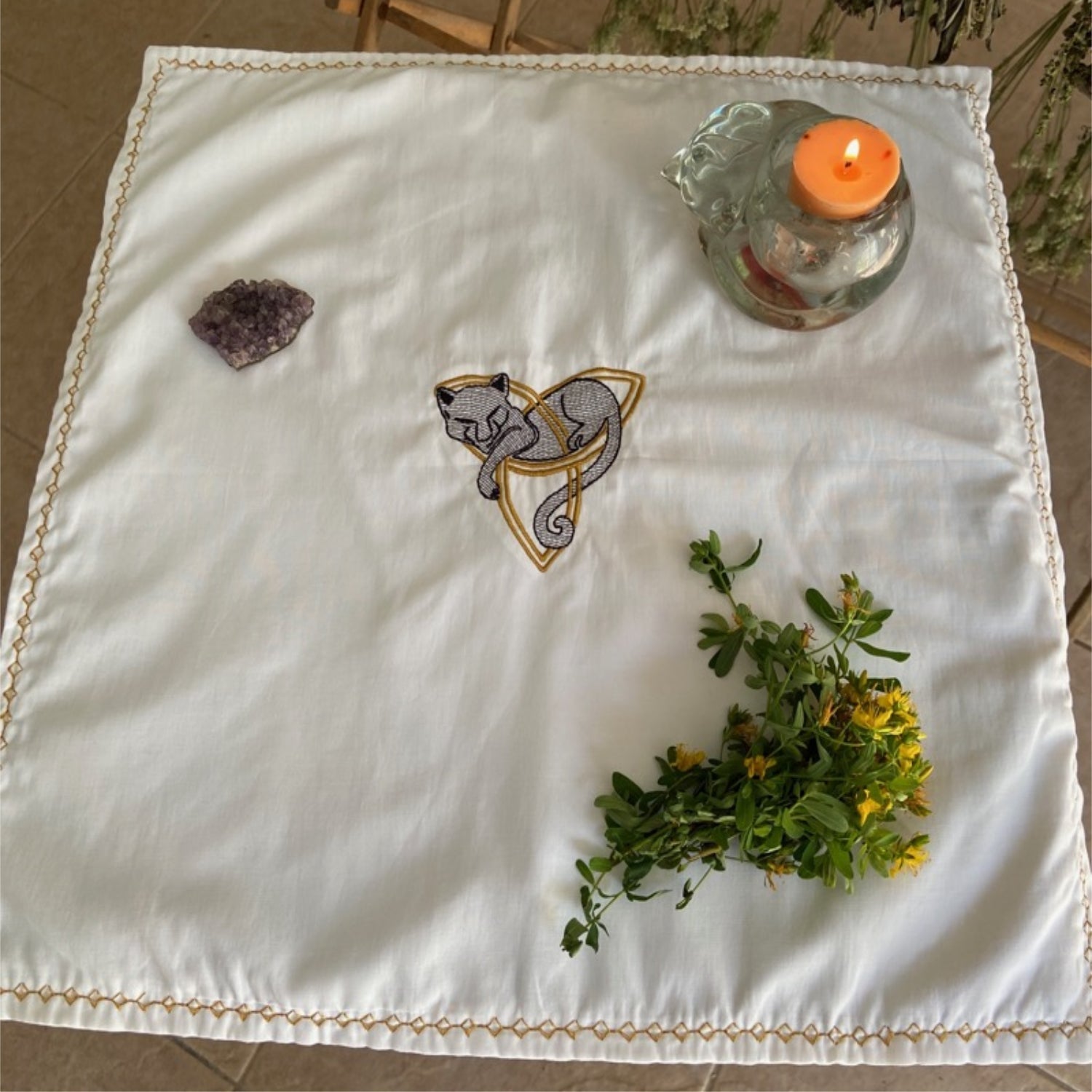 Triquetra Cat Ritual Altar Cloth - 13 Moons