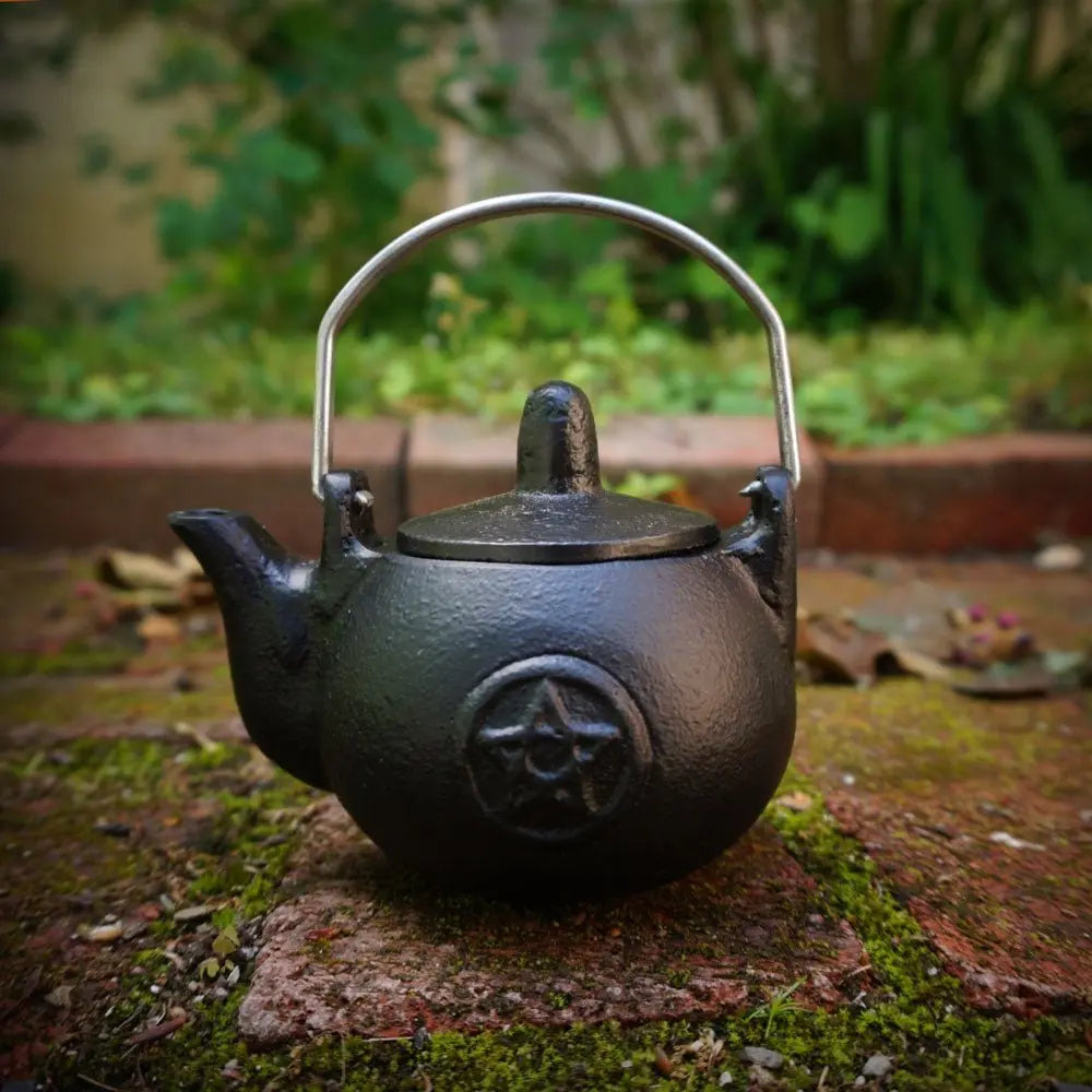 Witches Pentacle Kettle - 13 Moons